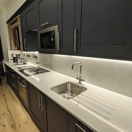 Modern Aptmt, 2 Stops To Central London, Smart Lock, Netflix Ealing Exterior photo
