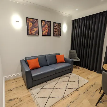 Modern Aptmt, 2 Stops To Central London, Smart Lock, Netflix Ealing Exterior photo