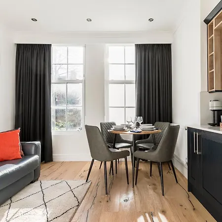Modern Aptmt, 2 Stops To Central London, Smart Lock, Netflix Ealing Exterior photo