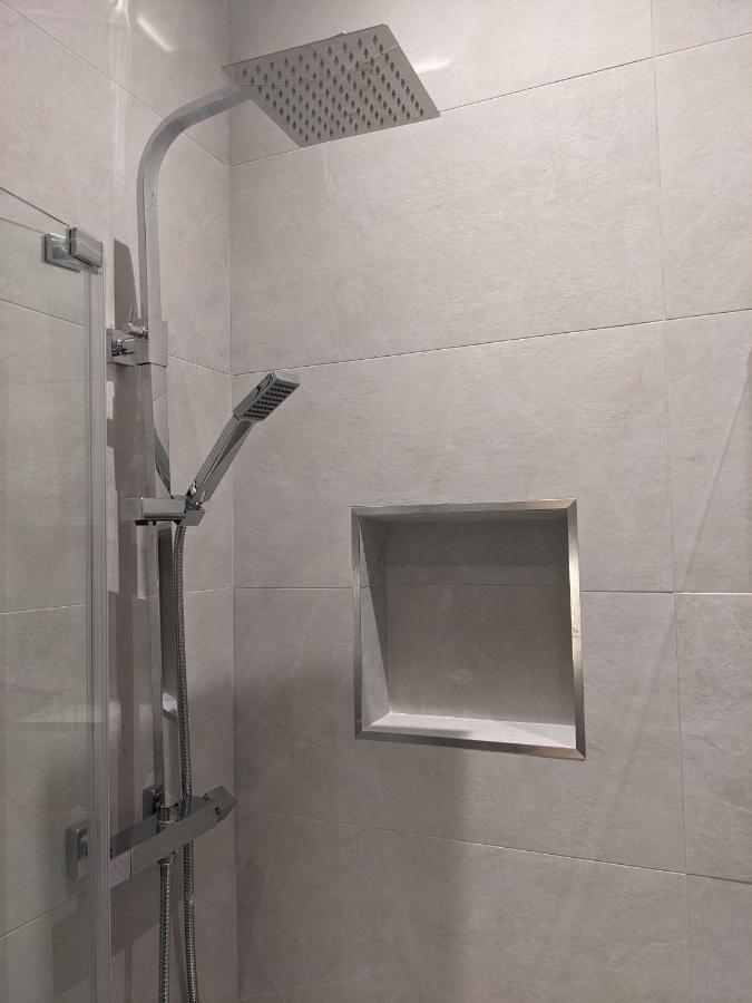 Apartment Modern Aptmt, 2 Stops To Central London, Smart Lock, Netflix