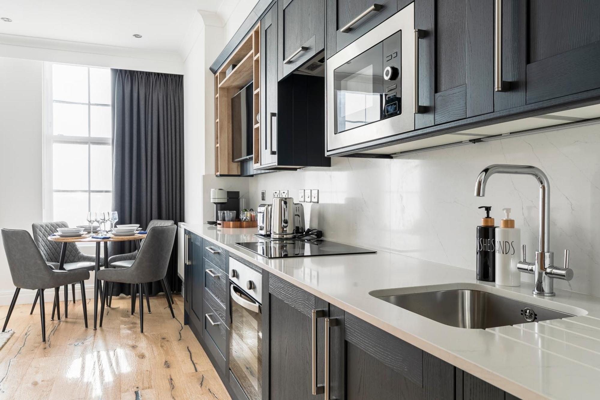 Apartment Modern Aptmt, 2 Stops To Central London, Smart Lock, Netflix *