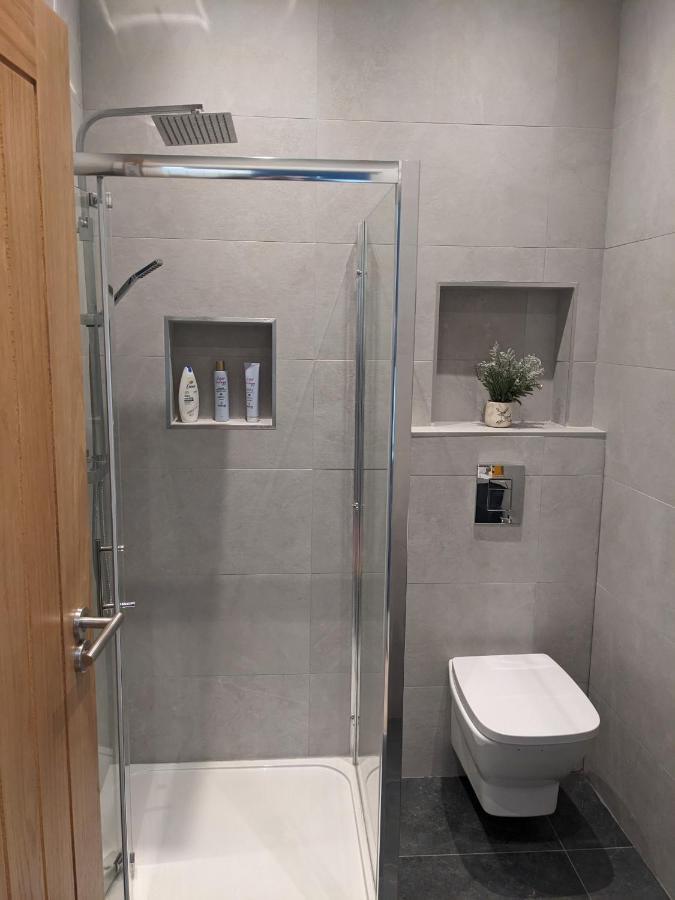 Apartment Modern Aptmt, 2 Stops To Central London, Smart Lock, Netflix